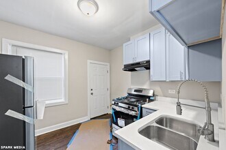 11022 S Vernon Ave in Chicago, IL - Building Photo - Building Photo