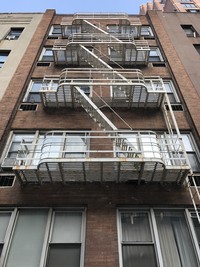 347 East 51st Street in New York, NY - Foto de edificio - Building Photo