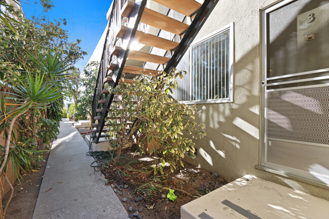 1550 Saltair Ave, prime West LA location! in Los Angeles, CA - Building Photo - Building Photo