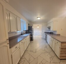 3704 S Vancouver St in Kennewick, WA - Building Photo - Building Photo