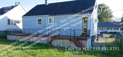206 Julius St in Woodbridge Township, NJ - Building Photo - Building Photo
