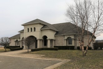 The Seasons Residences in Cortland, OH - Foto de edificio - Building Photo