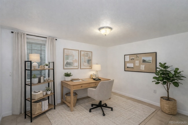 9515 E 11th Ave, Unit #B in Aurora, CO - Building Photo - Building Photo