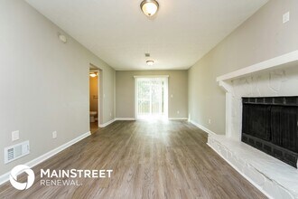 830 Durham Crossing in Stone Mountain, GA - Foto de edificio - Building Photo