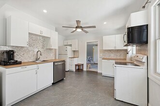 90 Irving St in Millis, MA - Building Photo - Building Photo