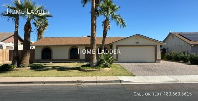 property at 1645 S Hall