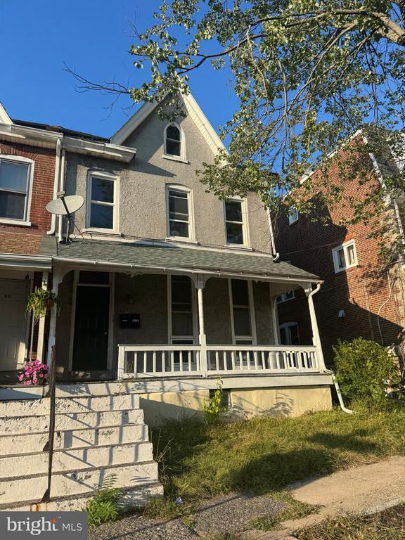 property at 637 Chestnut St