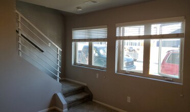 70 W Layton Ave in Englewood, CO - Foto de edificio - Building Photo