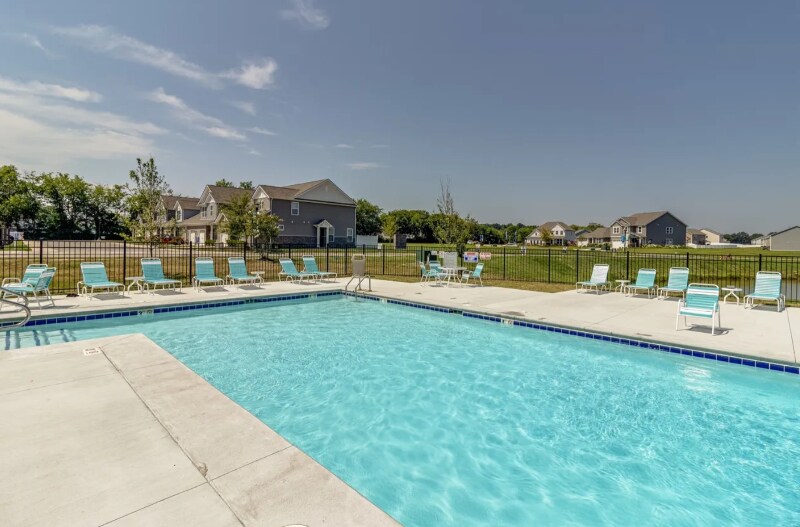 524 Torrey Pines Ln in Lebanon, TN - Building Photo