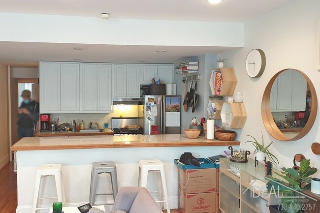 61 7th Ave-Unit -2 in Brooklyn, NY - Building Photo - Building Photo