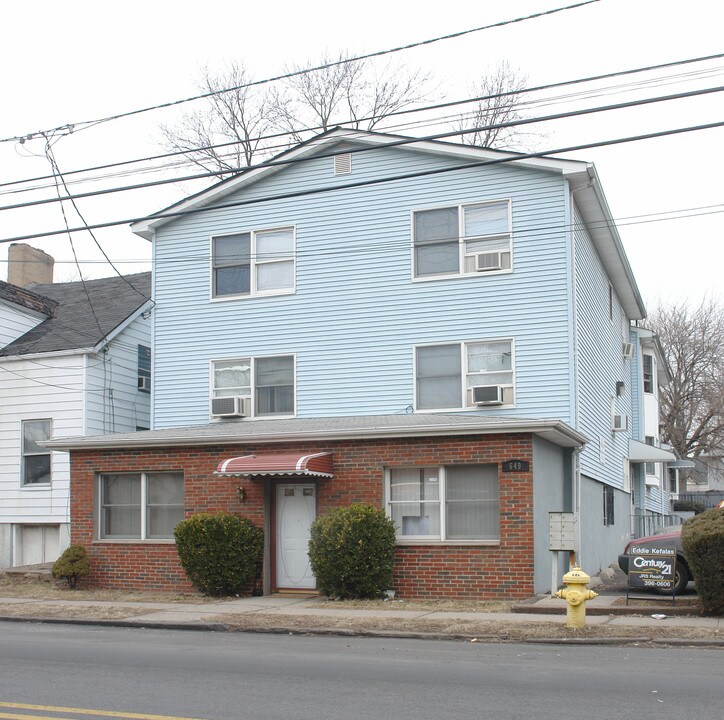 649 W Grand Ave in Rahway, NJ - Foto de edificio