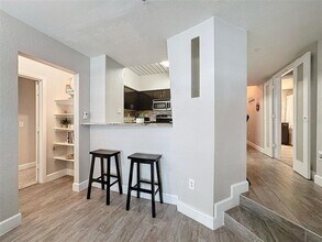 2410 W Azeele St in Tampa, FL - Building Photo - Building Photo