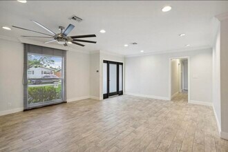 603 SE 7th Ave in Deerfield Beach, FL - Building Photo - Building Photo