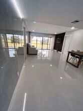 1731 Presidential Way in West Palm Beach, FL - Building Photo - Building Photo