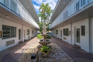 7640 Carlyle Ave in Miami Beach, FL - Building Photo