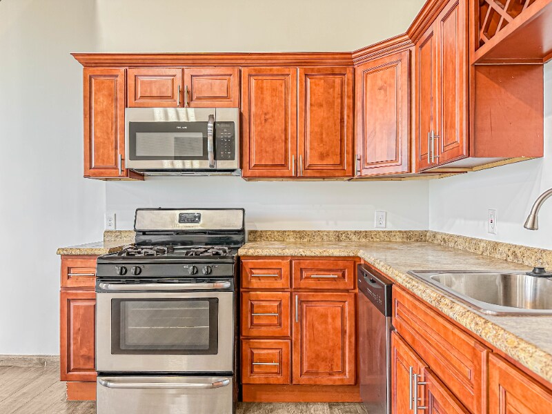 3554 Sepviva St in Philadelphia, PA - Building Photo
