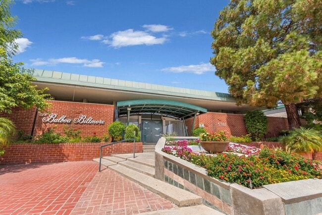 property at 5301 Balboa Blvd