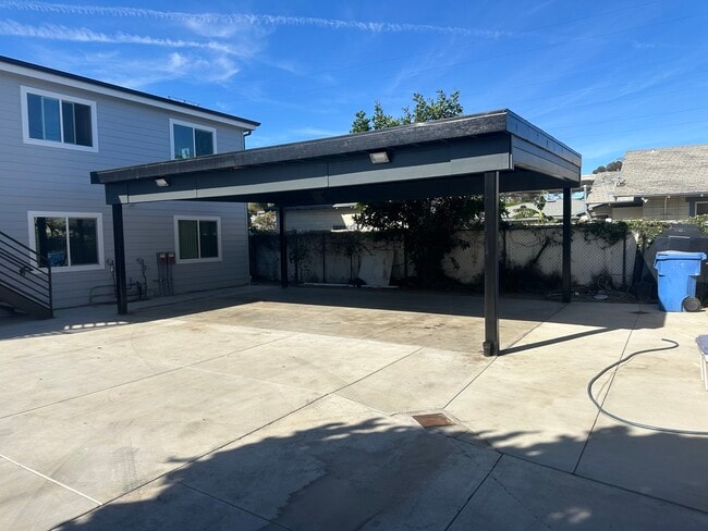 522 W 168th St in Gardena, CA - Building Photo - Building Photo