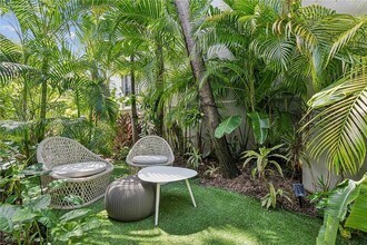 1231 15th Terrace, Unit 5 in Miami Beach, FL - Foto de edificio - Building Photo