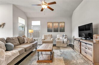 3863 Still Creek Loop in College Station, TX - Building Photo - Building Photo