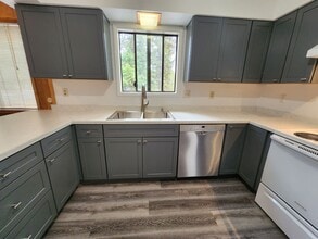 8735 Steelhead Ave in Kings Beach, CA - Building Photo - Building Photo