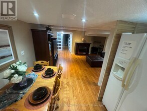 6921 GOLDEN HILLS Way in Mississauga, ON - Building Photo - Building Photo