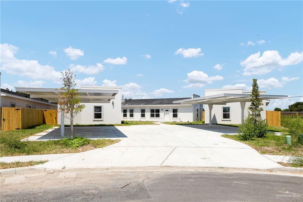 16 Primrose Dr in Weslaco, TX - Building Photo