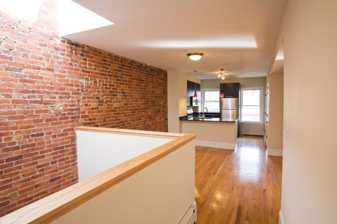 12 Parker Hill Ave, Unit 3 in Boston, MA - Building Photo