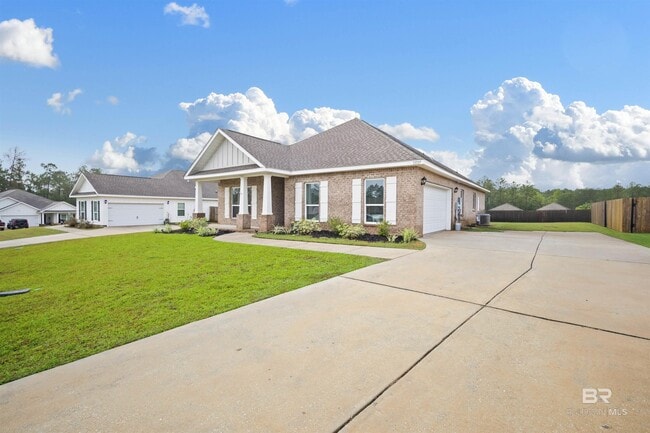 13137 Cavalier St in Spanish Fort, AL - Building Photo - Building Photo