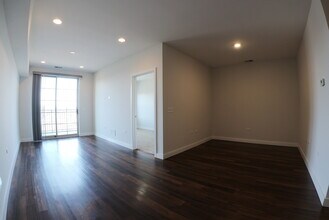 4447 N Kedzie Ave in Chicago, IL - Building Photo - Building Photo