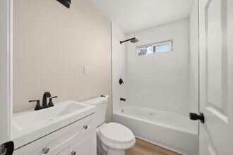 711 E Clark St in Redlands, CA - Building Photo - Building Photo