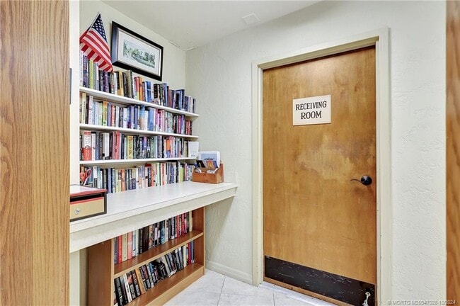 property at 150 SE Four Winds Dr