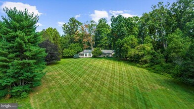 451 Merlin Rd in Phoenixville, PA - Building Photo - Building Photo
