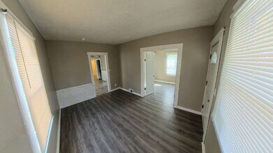 13901 Durkee Ave in Cleveland, OH - Building Photo - Building Photo