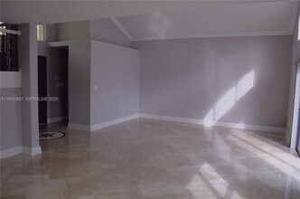 18808 NW 24th Pl in Pembroke Pines, FL - Building Photo - Building Photo