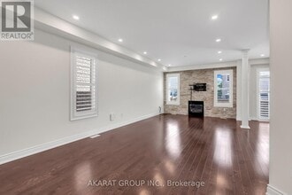 2394 Alstep Way in Oakville, ON - Building Photo - Building Photo