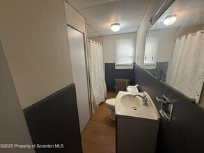 1019 Bunker Hill St in Scranton, PA - Building Photo - Building Photo
