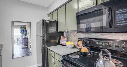 Westmount at Copper Mill Apartments in Houston, TX - Building Photo - Building Photo