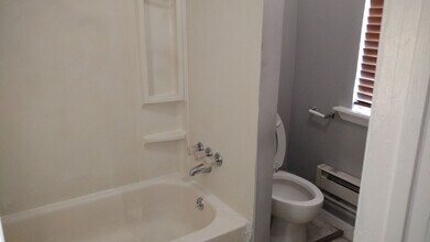 111 S Linwood Ave in Baltimore, MD - Building Photo - Building Photo