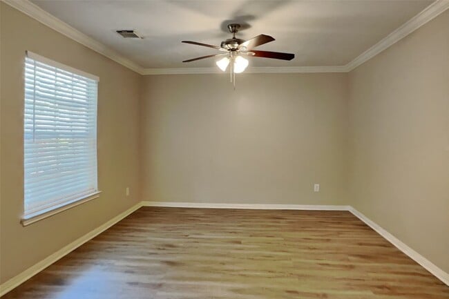 property at 2510 Foxden Dr