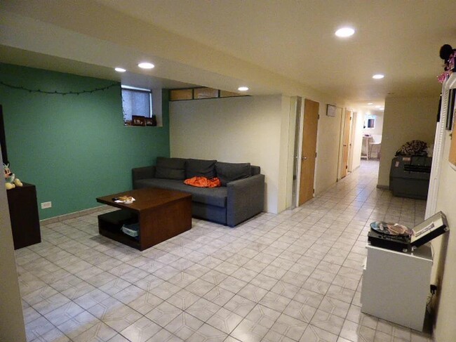 21-37-37 36th St in Queens, NY - Building Photo - Building Photo