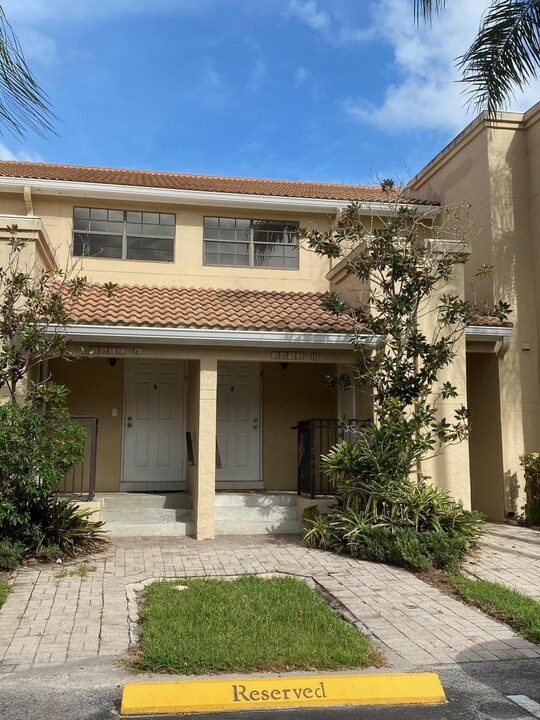 6658 Montego Bay Blvd in Boca Raton, FL - Building Photo