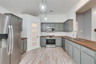 9216 Newport Ln in McKinney, TX - Building Photo
