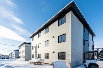 3218 Saindon St in Lévis, QC - Building Photo - Building Photo