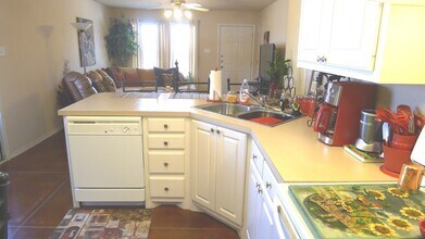 2401 73rd St in Lubbock, TX - Building Photo - Building Photo