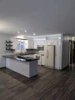 8381 5th St NE in Minneapolis, MN - Building Photo