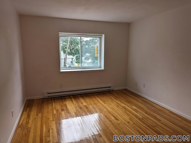 525 Highland Ave, Unit 11 in Malden, MA - Building Photo - Building Photo