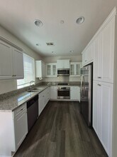 561 Moonlight Dr in San Marcos, CA - Building Photo - Building Photo