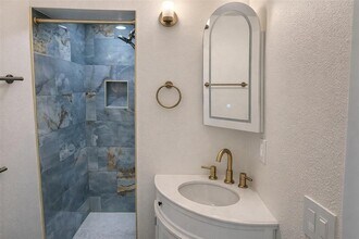 4018 29th Ave W in Bradenton, FL - Building Photo - Building Photo