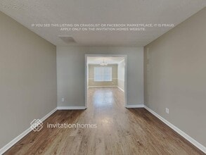 2027 Pierce Way in Buford, GA - Foto de edificio - Building Photo